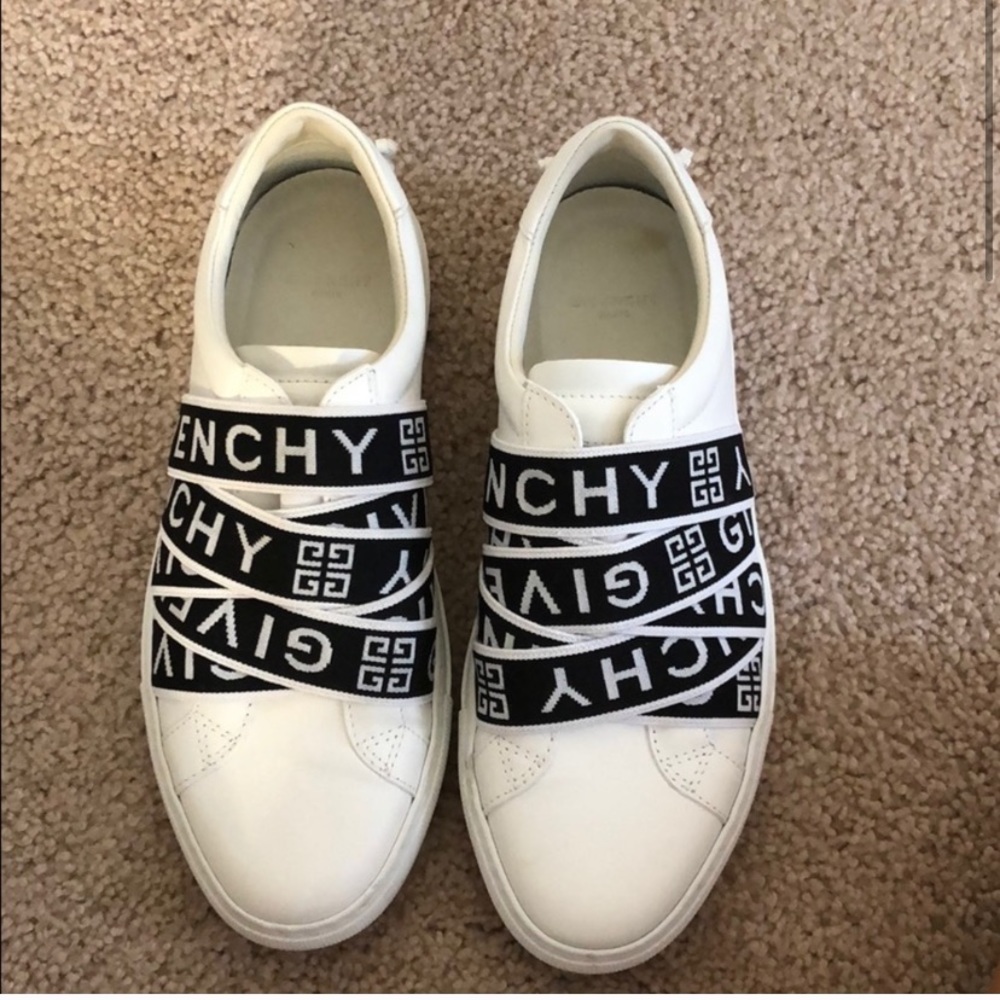 Givenchy Shoes ✨ - Picture 2 of 5